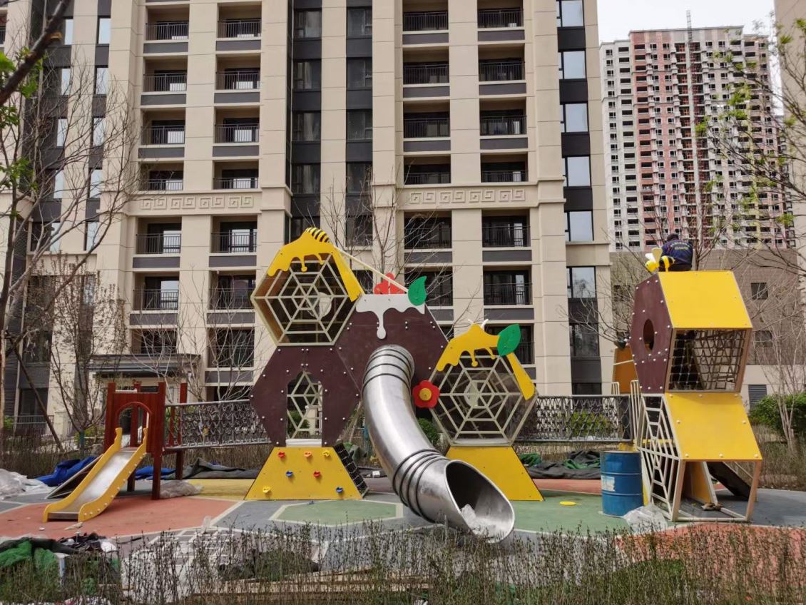 吉林白钢滑梯